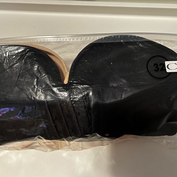 New, Never Used, 2 Pieces Strapless Pushup Bras Front Buckle Lift Bra. - Picture 3 of 6